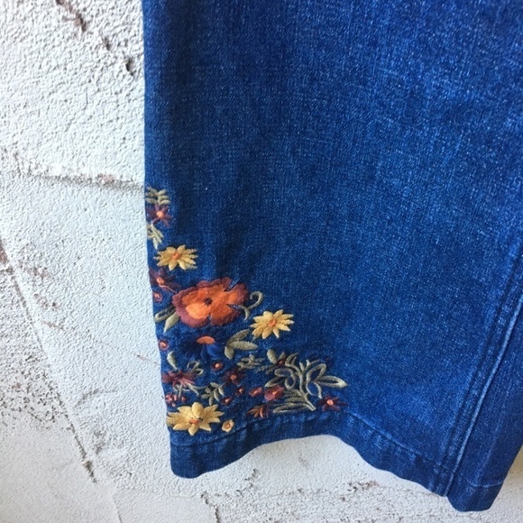 Spell & the Gypsy Collective Wanderlust Embroidered Jeans size XS - Picture 13 of 15